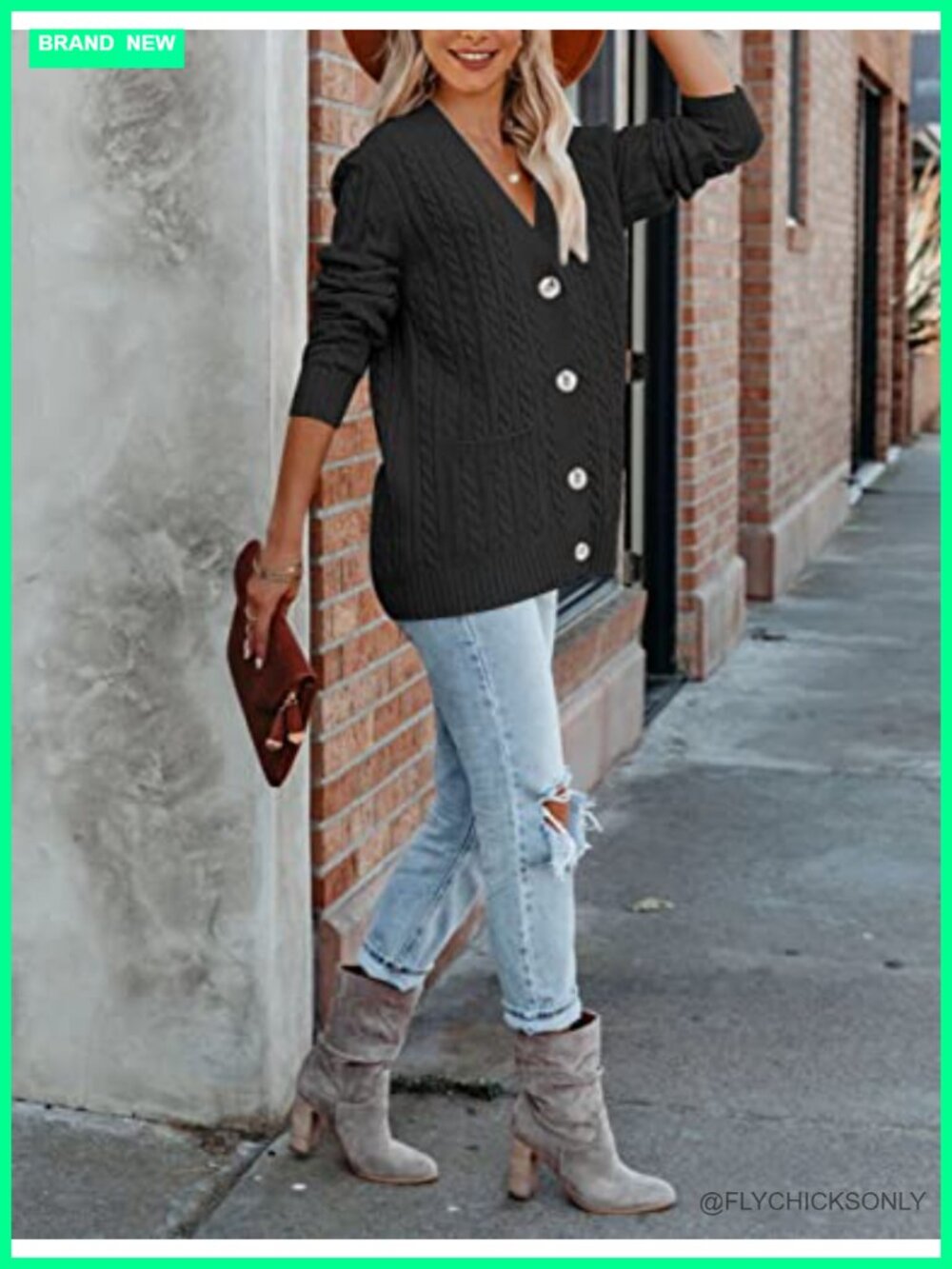 Oversized Cable Knit Cardigan with Buttons for Women - Picture 3 of 6